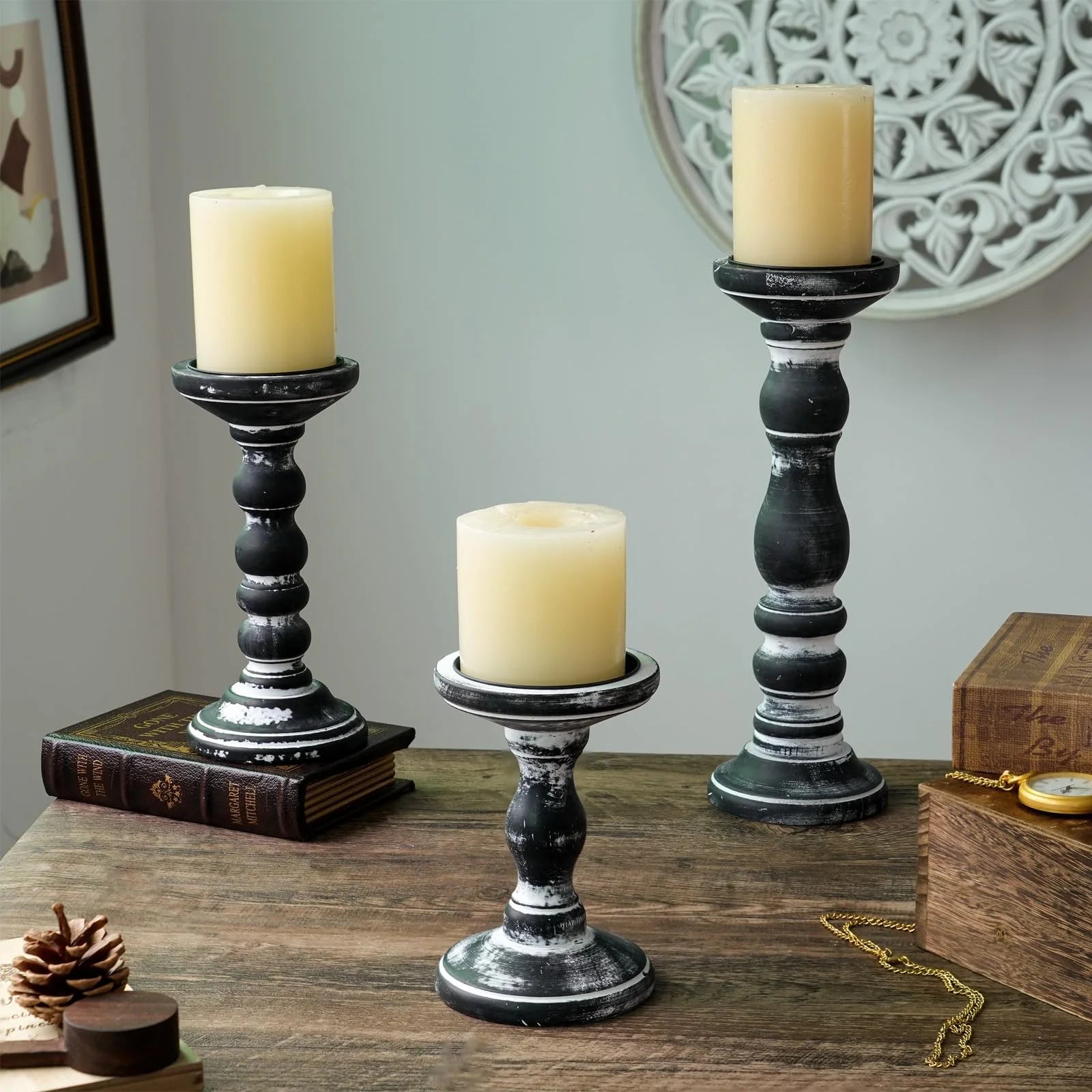 Farmhouse Candle Holders for Pillar Candles， Rustic Wooden Pillar Candles Holder Set of 3 Tall Table Centerpiece Decor Fireplace Mantle（Black）